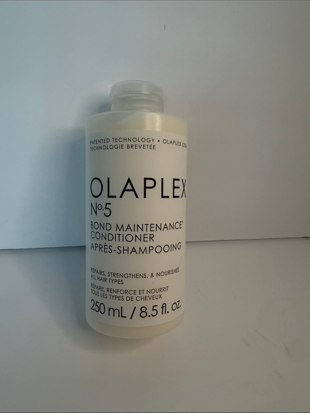 OLAPLEX No.5 Bond Maintenance Conditioner - White Bottle with Black Text - Picture 4 of 4